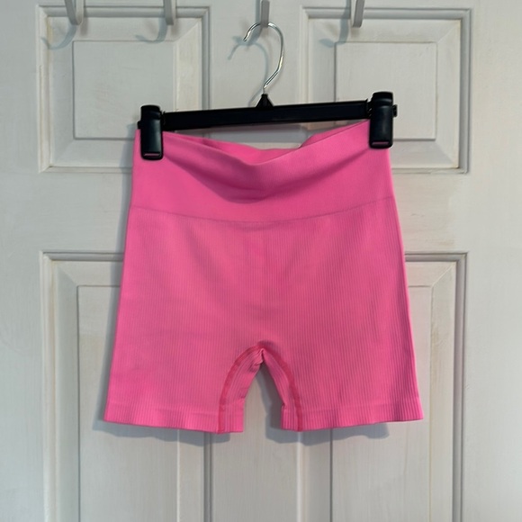 Hot Pink Shorts Size Medium - Picture 1 of 3